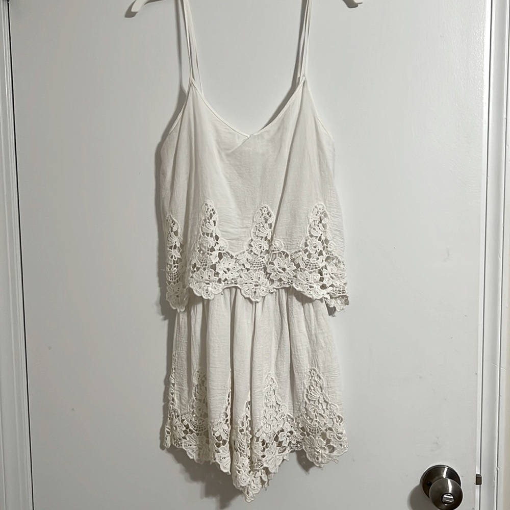 White lace romper. Size small.